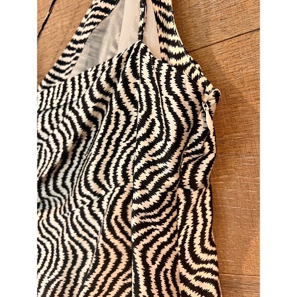 NEW CINQ A SEPT Cinq A Sept Soliel one-shoulder ruffled dress SIZE 2 - Picture 9 of 10